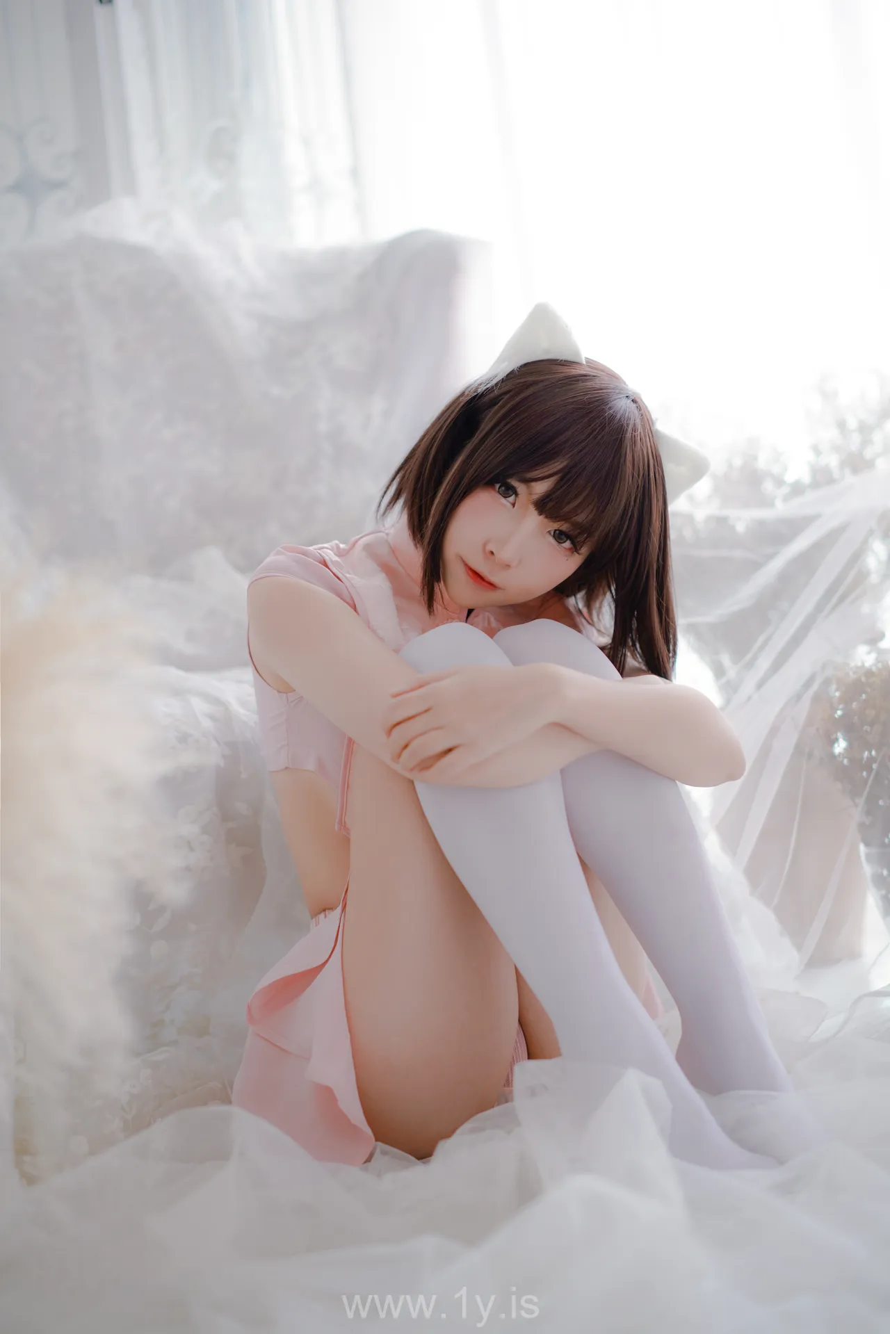 Nisa（二佐） Vol.07 Appealing & Quiet Chinese Chick 粉旗袍